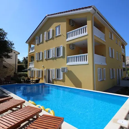 Gorica 1 בית הארחה 4*