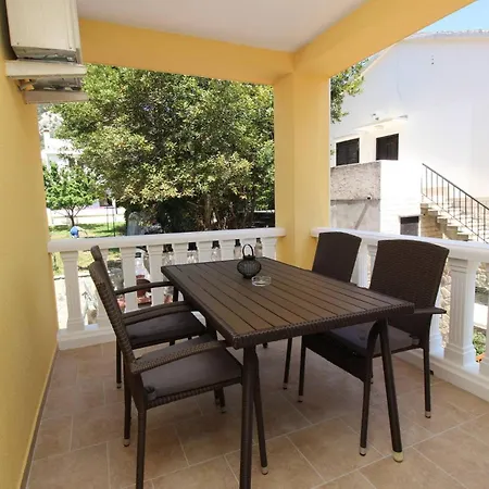 Gorica 1 4* Baska (Krk)