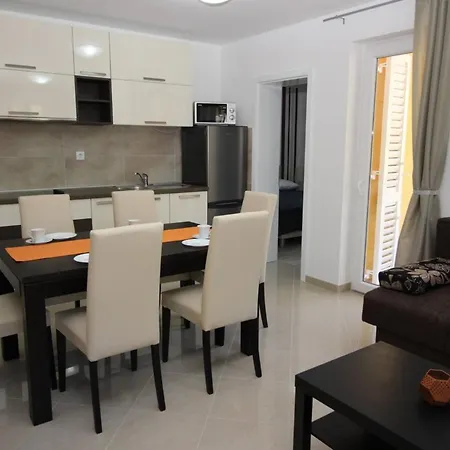 Gorica 1 באסקה