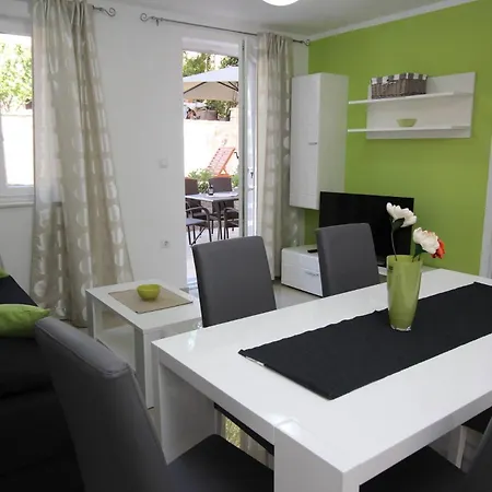 Guest house Gorica 1 4*