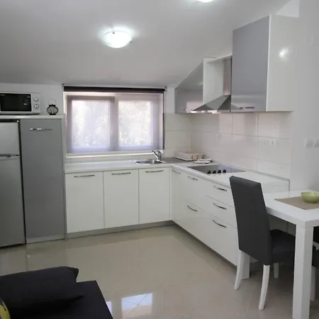 Guest house Gorica 1 4*