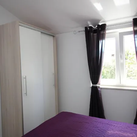Guest house Gorica 1 Baska (Krk)